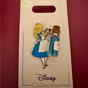 Disney World Alice in Wonderland with glitter vial pin